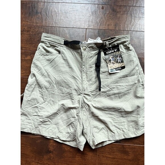 Vintage Columbia GRT  Khaki Womens 14 Outdoor Hiking Cross Pass Short - Picture 1 of 7